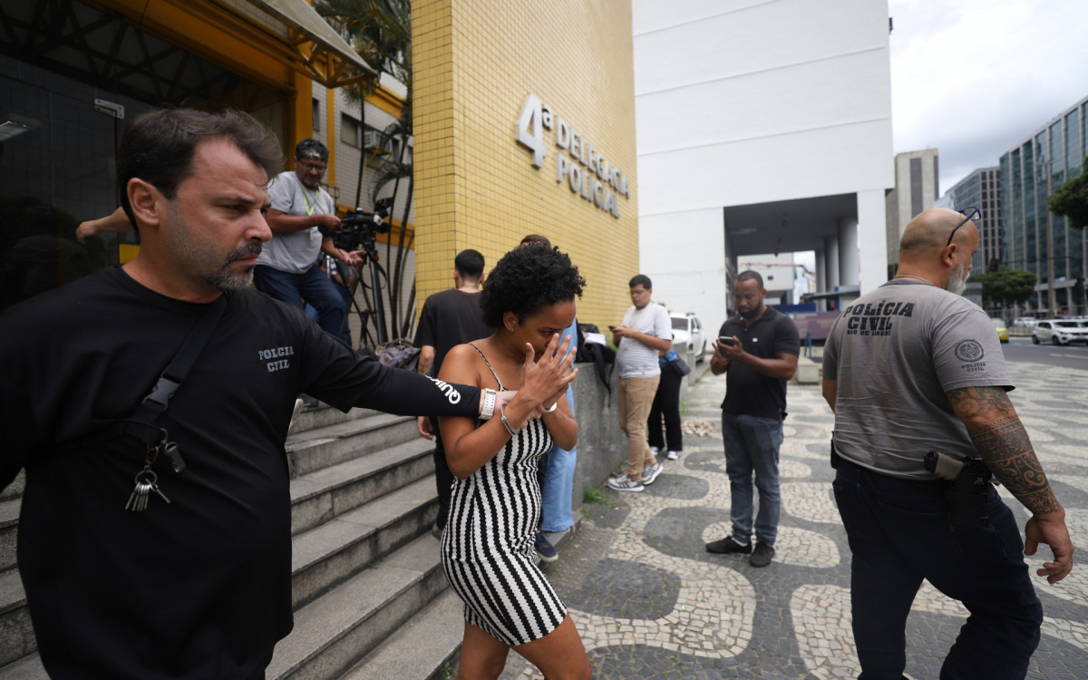 Cauane sai da 4 dp e vai em direção ao IML vai corpo de delito