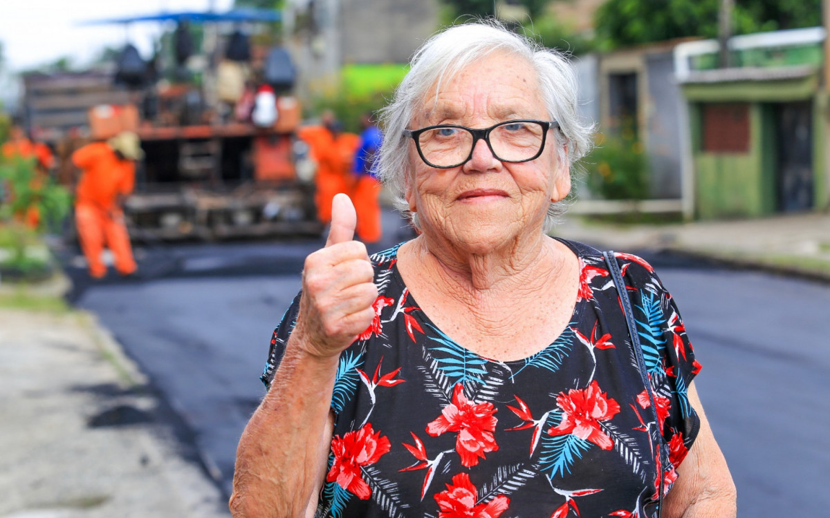 Morando em Belford Roxo desde 1959, a dona de casa Maria Aparecida está satisfeita com as obras