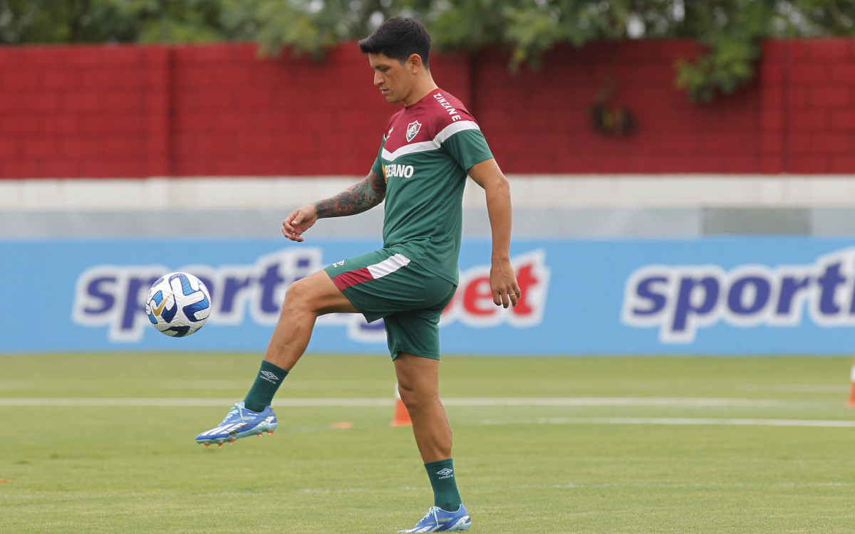 Ataque - Coletiva de imprensa com German Cano e treino do Fluminense, visando o jogo final da Copa Libertadores da America. Centro de Treinamento do Fluminense, em Jacarepagua, zona oeste do Rio de Janeiro.