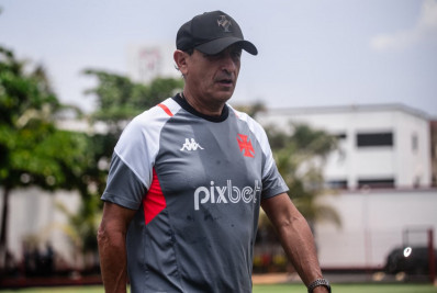 Com desfalques importantes, Vasco divulga relacionados para clássico com o Botafogo