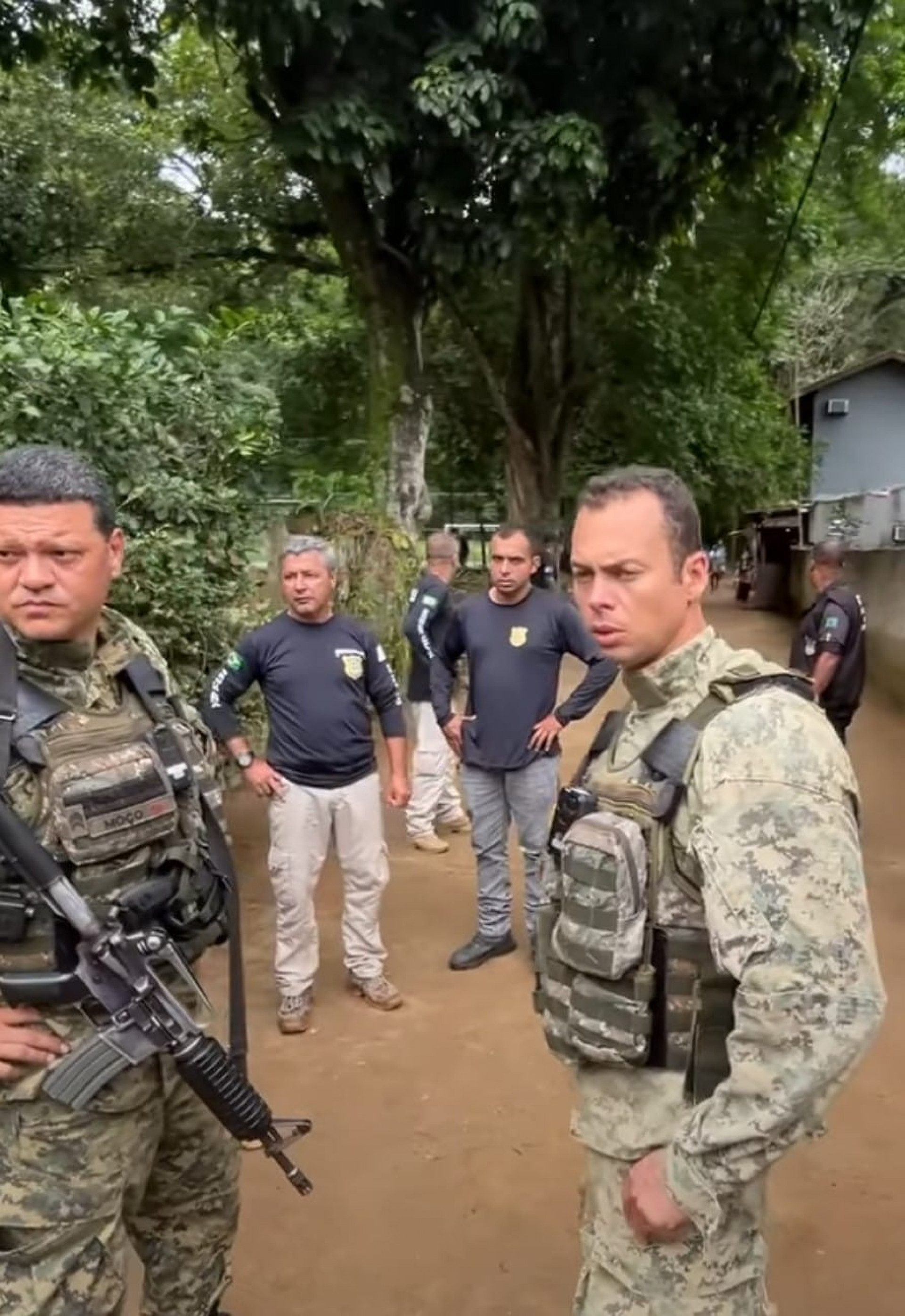 Força-Tarefa nas praias e ilhas de Angra dos Reis para coibir crimes ambientais e garantir a segurança de banhistas e moradores - Divulgação/PMAR