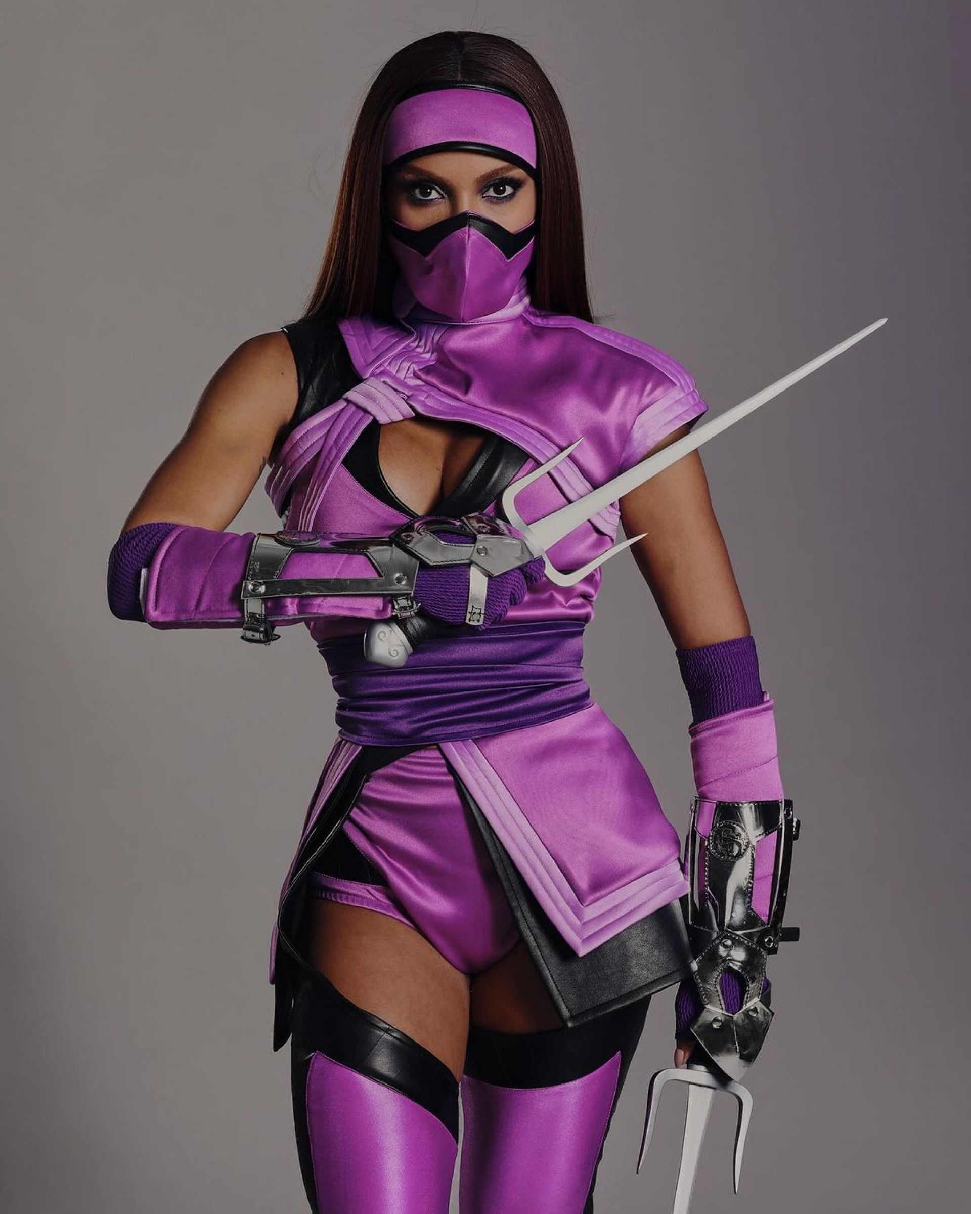Anitta usa fantasia inspirada em Mileena de 'Mortal Kombat' - Reprodução Internet