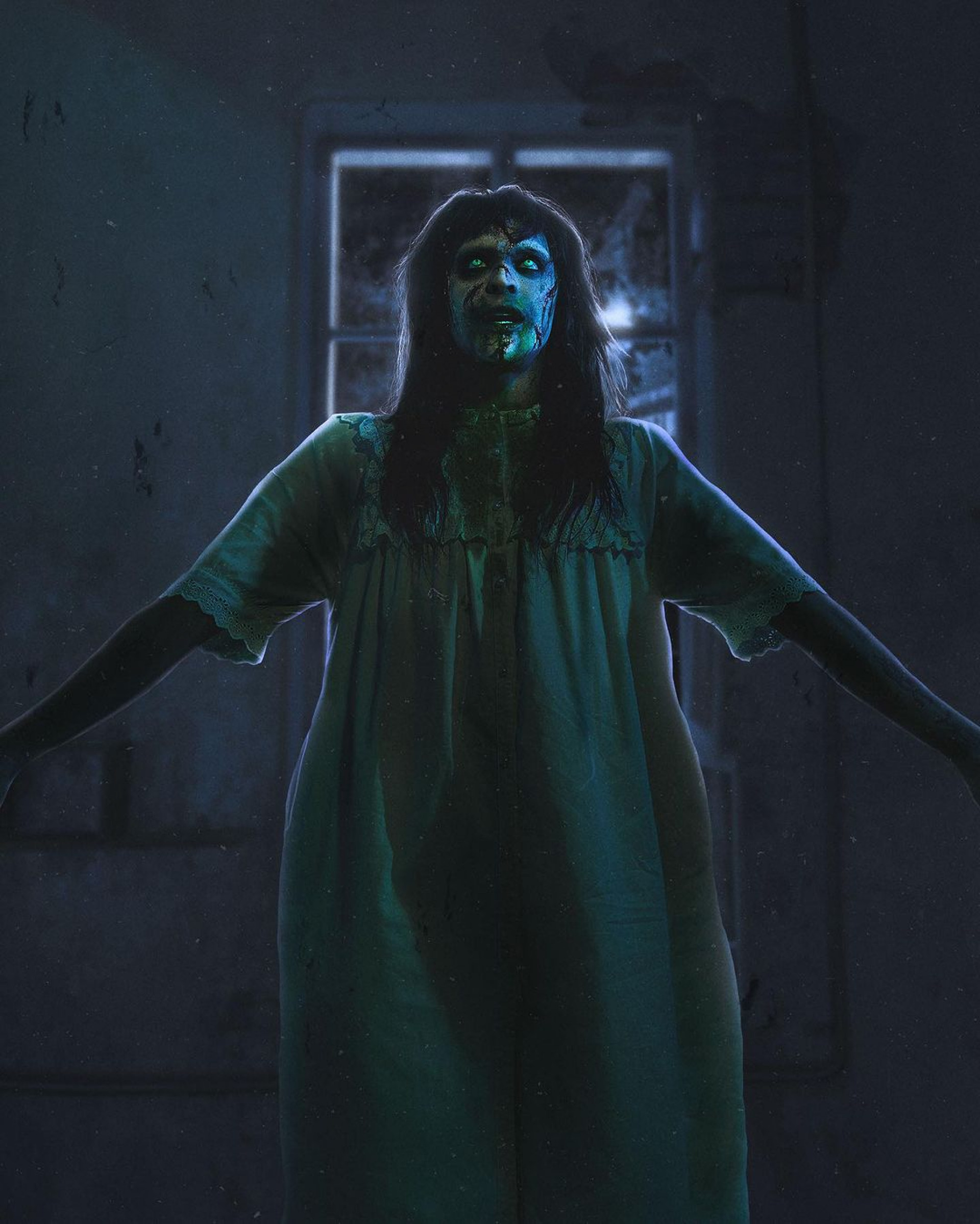 Pabllo Vittar se caracteriza como Regan, a menina possuída de 'O Exorcista', para o Halloween - Eduardo Bravin / Reprodução Internet