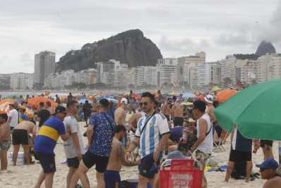 Invasão ‘hermana’: argentinos lotam o Rio de Janeiro no Carnaval