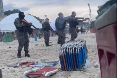 Cônsul da Argentina no Rio faz apelo à torcida do Boca após briga em Copacabana