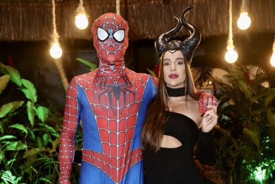 Elenco da novela 'Fuzuê' curte festa na Zona Oeste do Rio