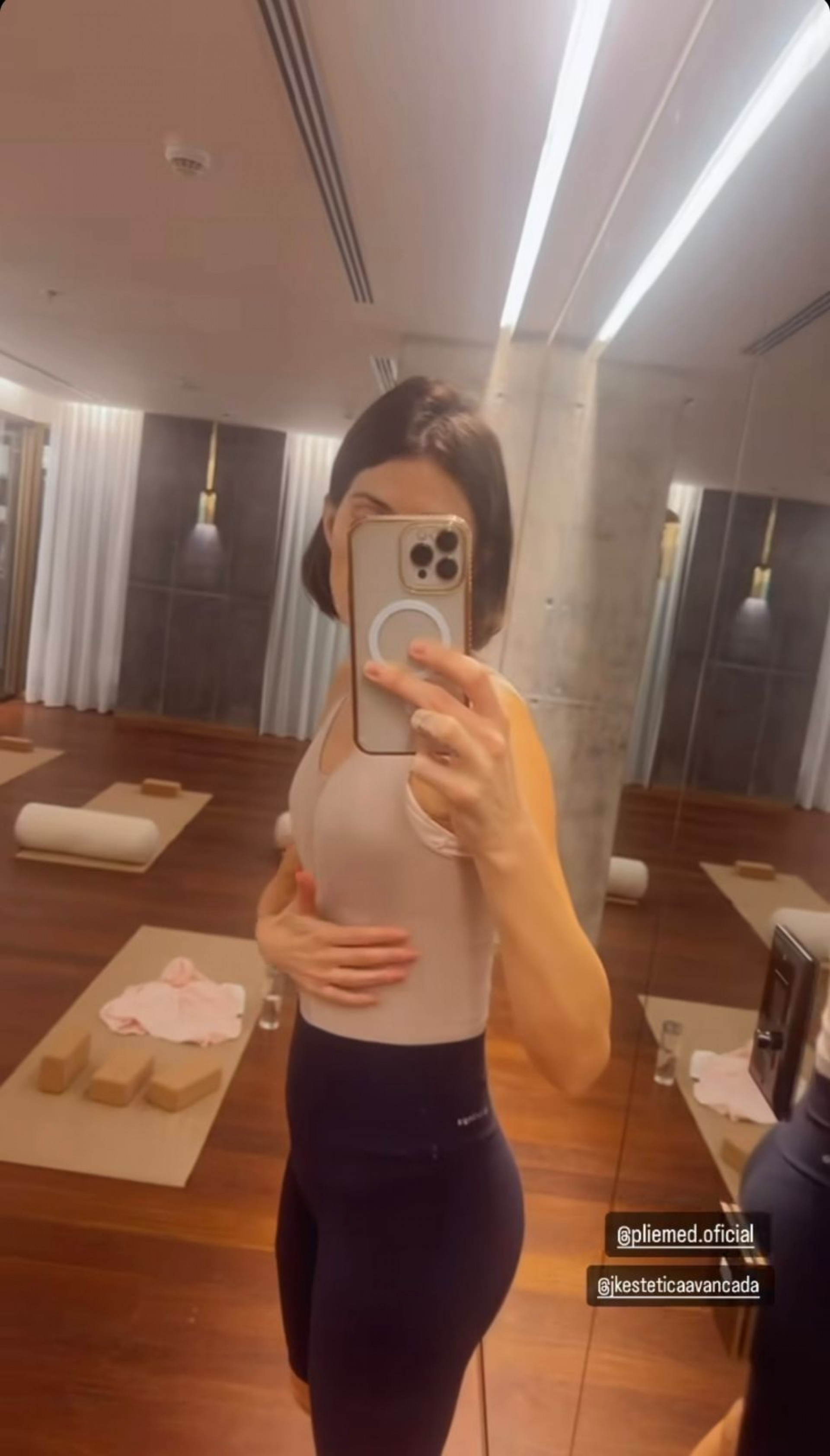 Isabeli Fontana relata como foi a cirurgia do explante de silicone - Reprodução / Instagram 