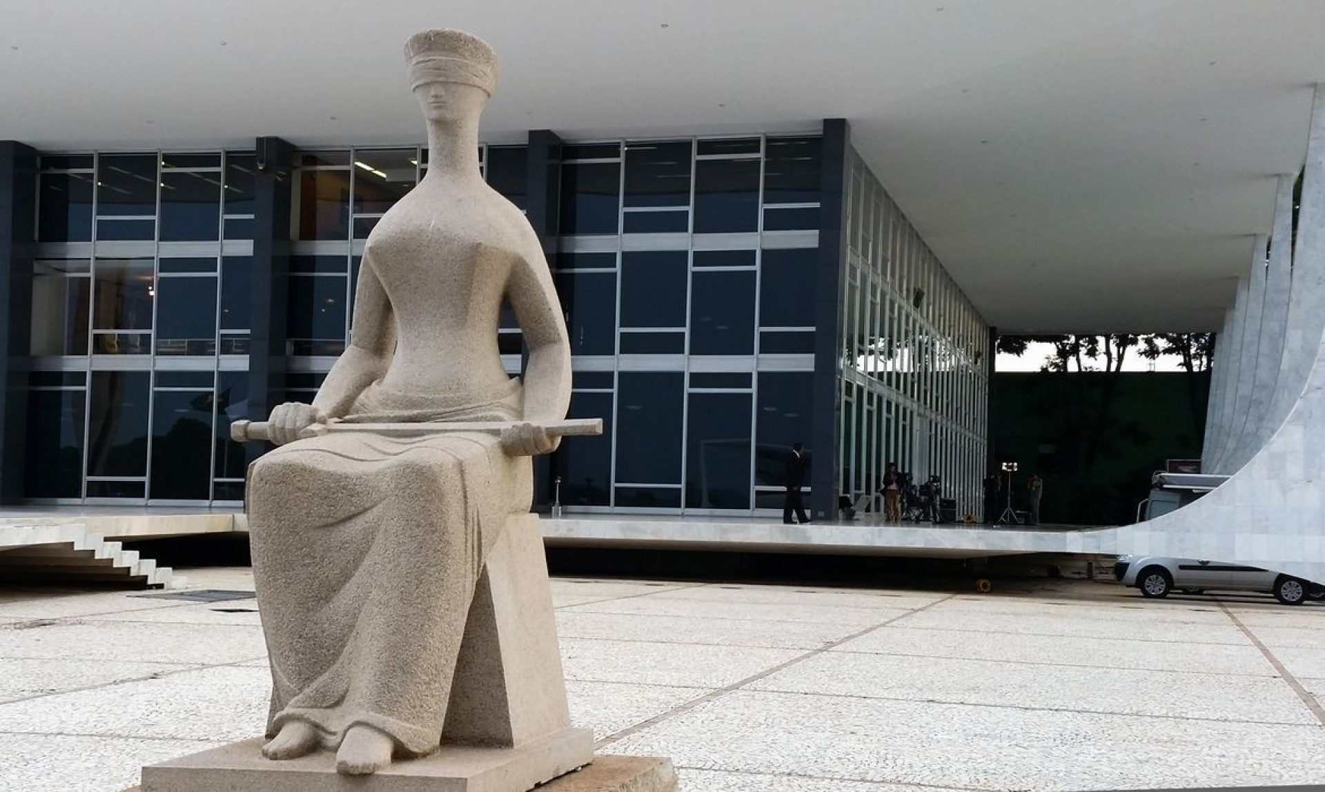 STF decreta ponto facultativo na segunda-feira para jogo do Brasil na Copa do Mundo