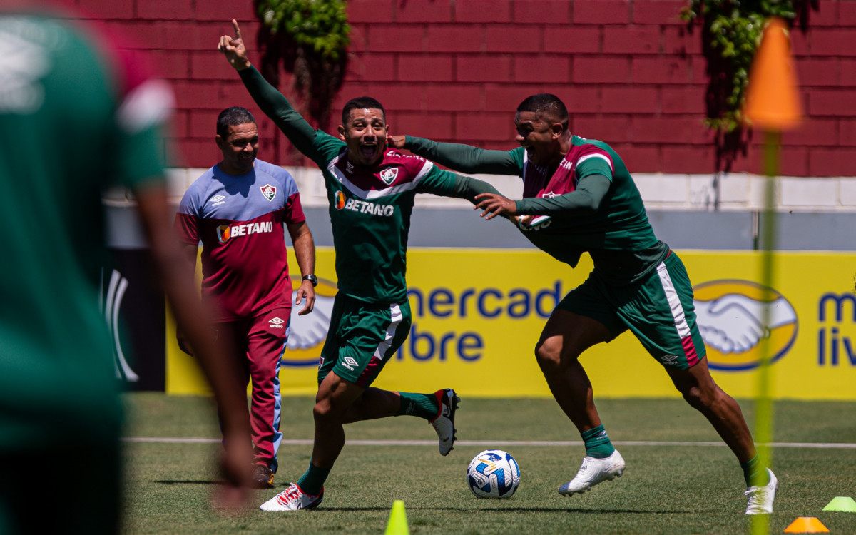 Clima descontraído em última atividade do Fluminense