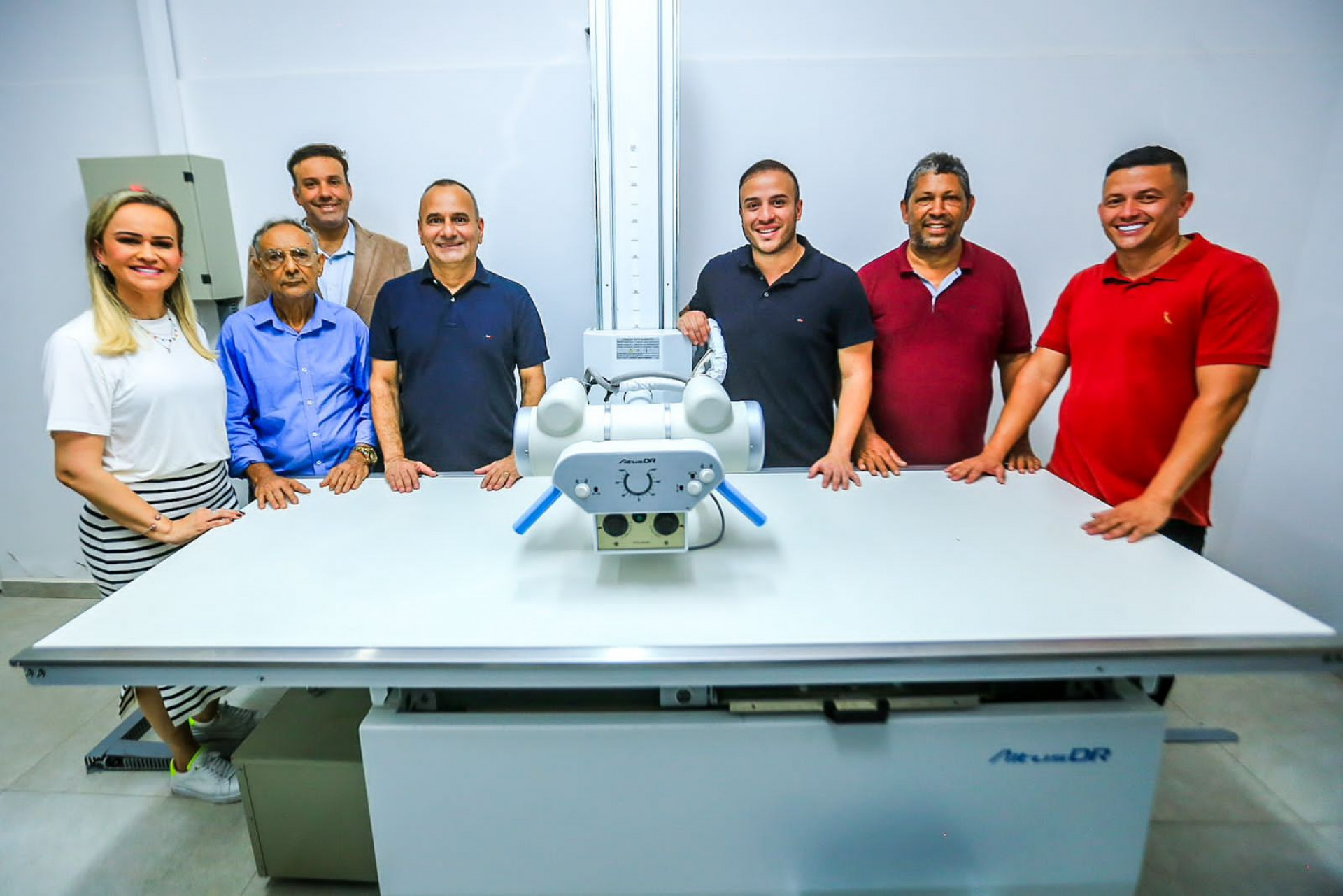 Deputada federal Daniela do Waguinho, Nelci Pra&ccedil;a, Christian Vieira (ao fundo), prefeito Waguinho, Matheus Carneiro, Nuna e Vitor do Gelo percorreram as depend&ecirc;ncias do Complexo Regulador - Rafael Barreto/PMBR