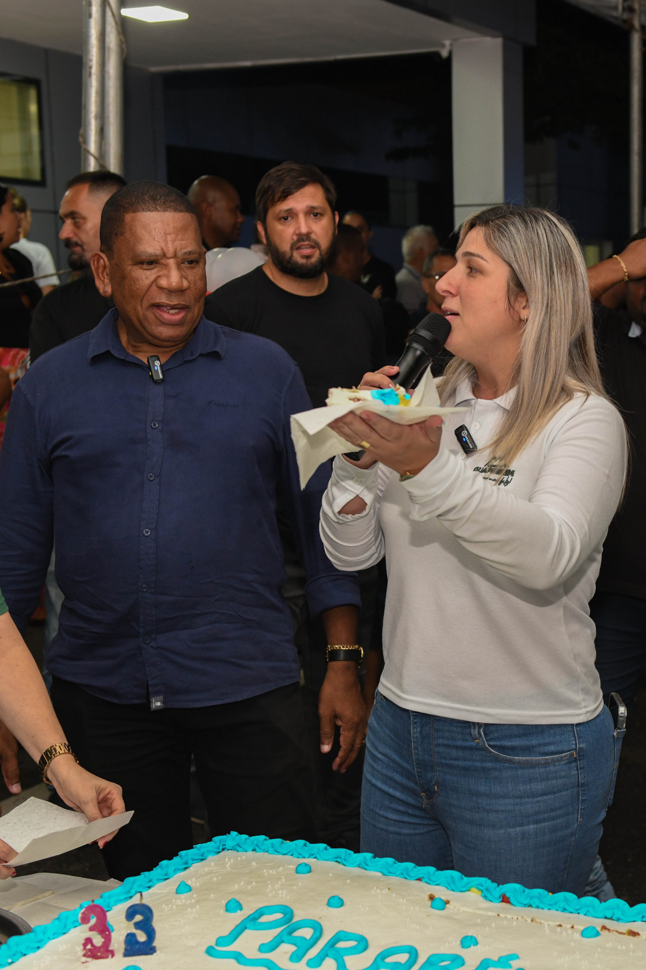 Teve bolo para celebrar o aniversário de Guapimirim e a inauguração da nova ala hospitalar