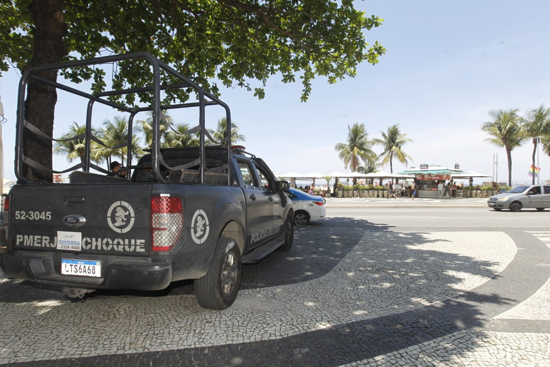 Equipes da PM reforçam patrulhamento em Copacabana - Reginaldo Pimenta/Agência O Dia