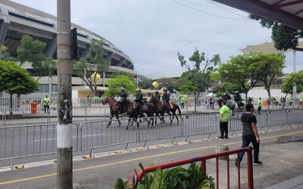 A Prefeitura do Rio proibiu o consumo e a comercialização dos produtos na região durante a Final da Libertadores - Lucas Cardoso / Agência O DIA