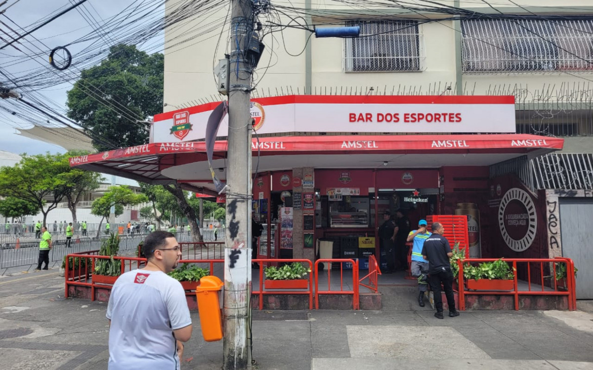 A Prefeitura do Rio proibiu o consumo e a comercialização dos produtos na região durante a Final da Libertadores - Lucas Cardoso / Agência O DIA