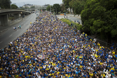 Torcedores do Boca são flagrados com ingressos falsos no Maracanã