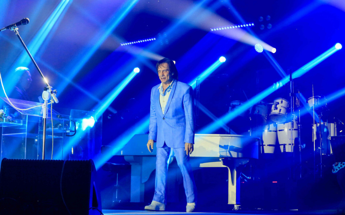 Roberto Carlos se apresenta na Zona Sul do Rio na noite deste sábado