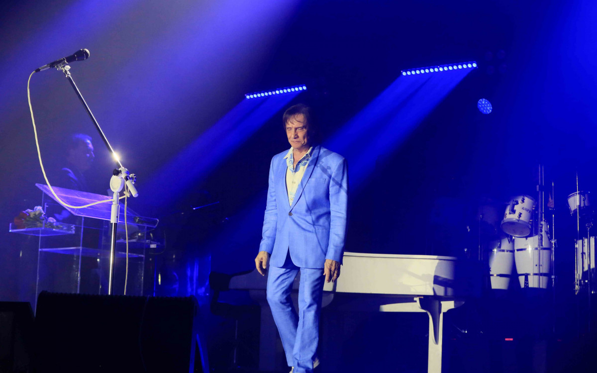 Roberto Carlos se apresenta na Zona Sul do Rio na noite deste sábado