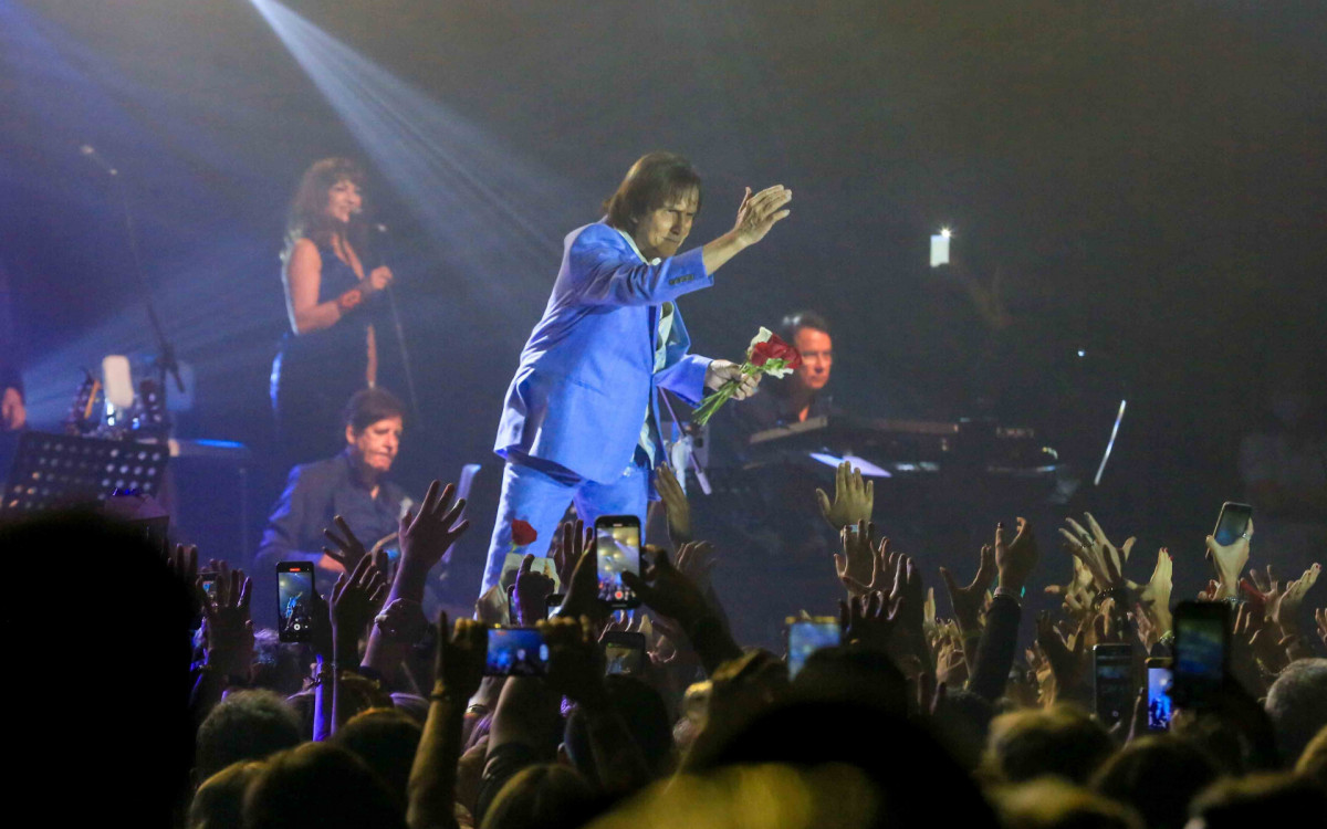 Roberto Carlos se apresenta na Zona Sul do Rio na noite deste sábado