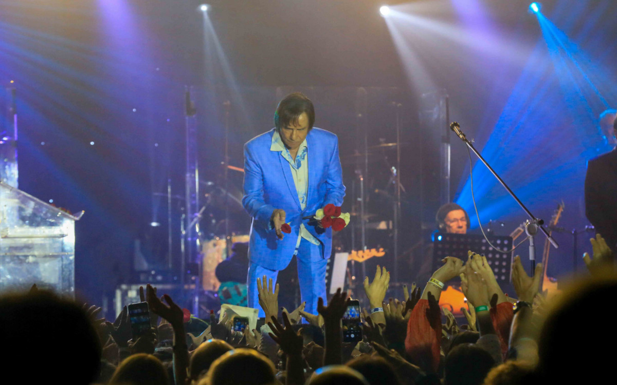 Roberto Carlos se apresenta na Zona Sul do Rio na noite deste sábado