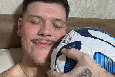 Ferrugem revela que ficou com bola e rede da vitória do Fluminense na Libertadores