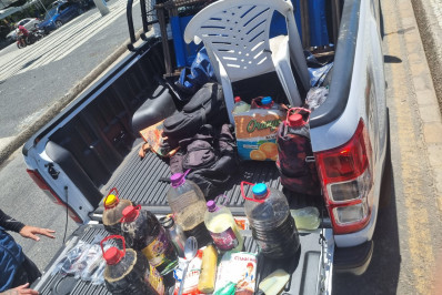 Vídeo: fiscalização da Seop termina em confusão na praia de Copacabana