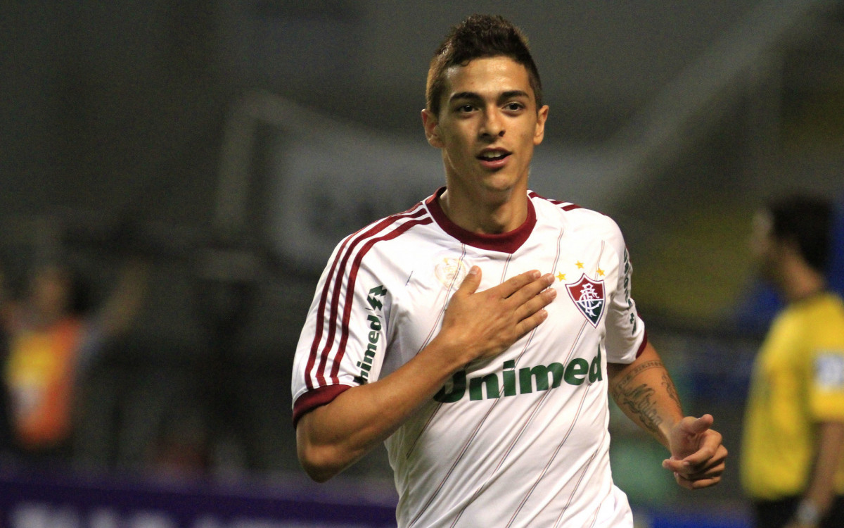 Manuel Lanzini atuou no Fluminense entre 2011 e 2012