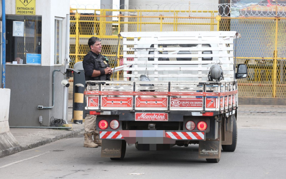Operação GLO começou com fiscalizações no Porto do Rio - Cleber Mendes/Agência O DIA