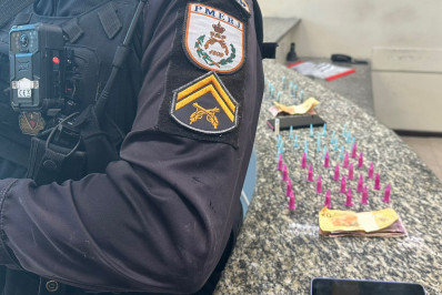 PM prende dois suspeitos de tráfico na Vista Alegre, em Barra Mansa