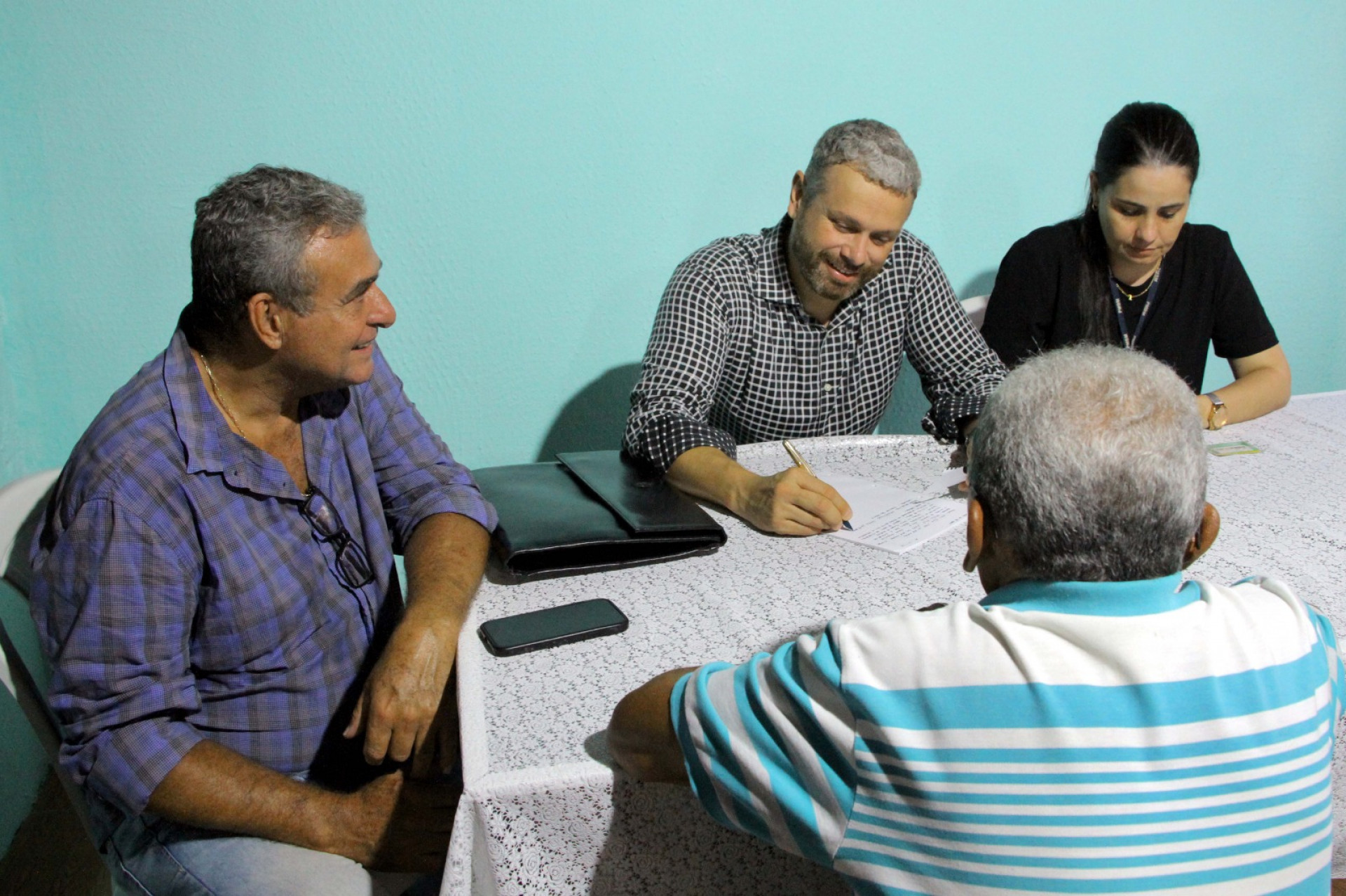 Objetivo da ação é aproximar governo municipal da população, ouvindo demandas e buscando soluções