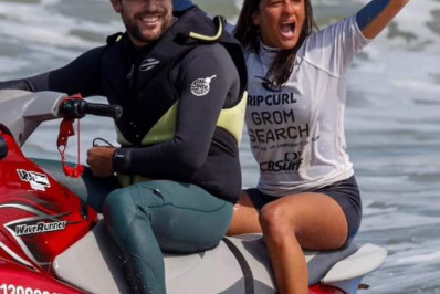 Atleta buziana vence etapa do Brasileiro Amador Rip Curl Groom Search na Praia da Ferrugem