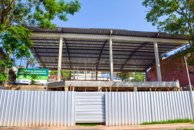 Prefeito de Paty anuncia ampliação e reforma da quadra esportiva de Pedras Ruivas