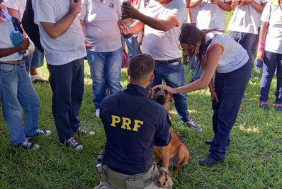 PRF promove atividades para a saúde da população e dos animais com alunos da rede de Belford Roxo