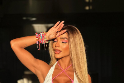 Brunna Gonçalves impressiona web com produção para ver show do RBD: 'Nossa Mía Colucci'