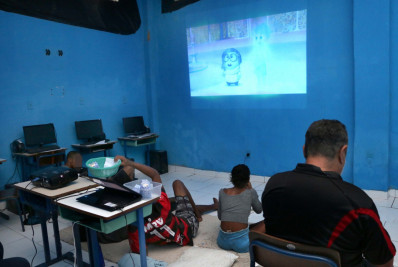 Assistidos pelo Centro Pop de Barra Mansa participam do ‘Cine Pipoca’
