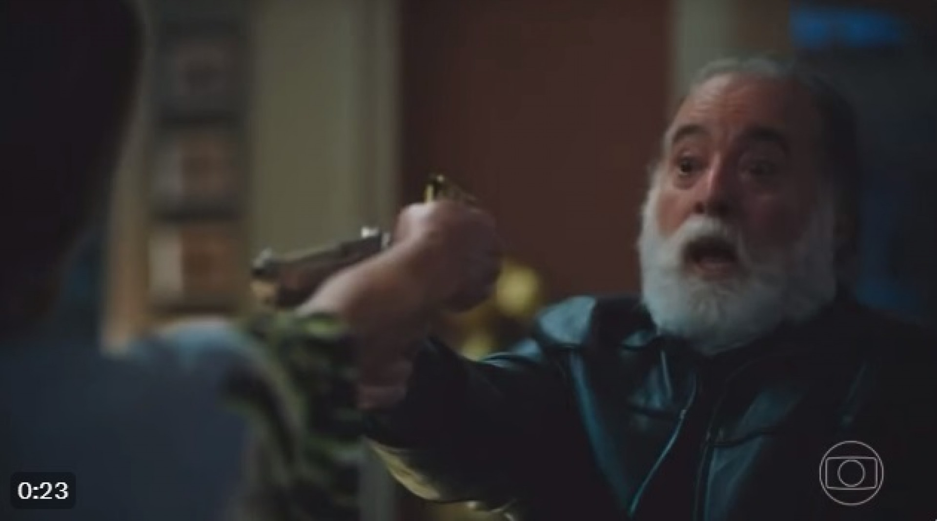 Irene (Gloria Pires) e Antônio La Selva (Tony Ramos) em cena de 'Terra e Paixão' - Reprodução