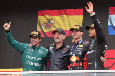 Alonso revela inspiração em Hamilton: 'Motiva a todos nós'