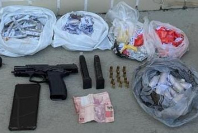 Homem é preso por tráfico de drogas e porte ilegal de arma em Araruama