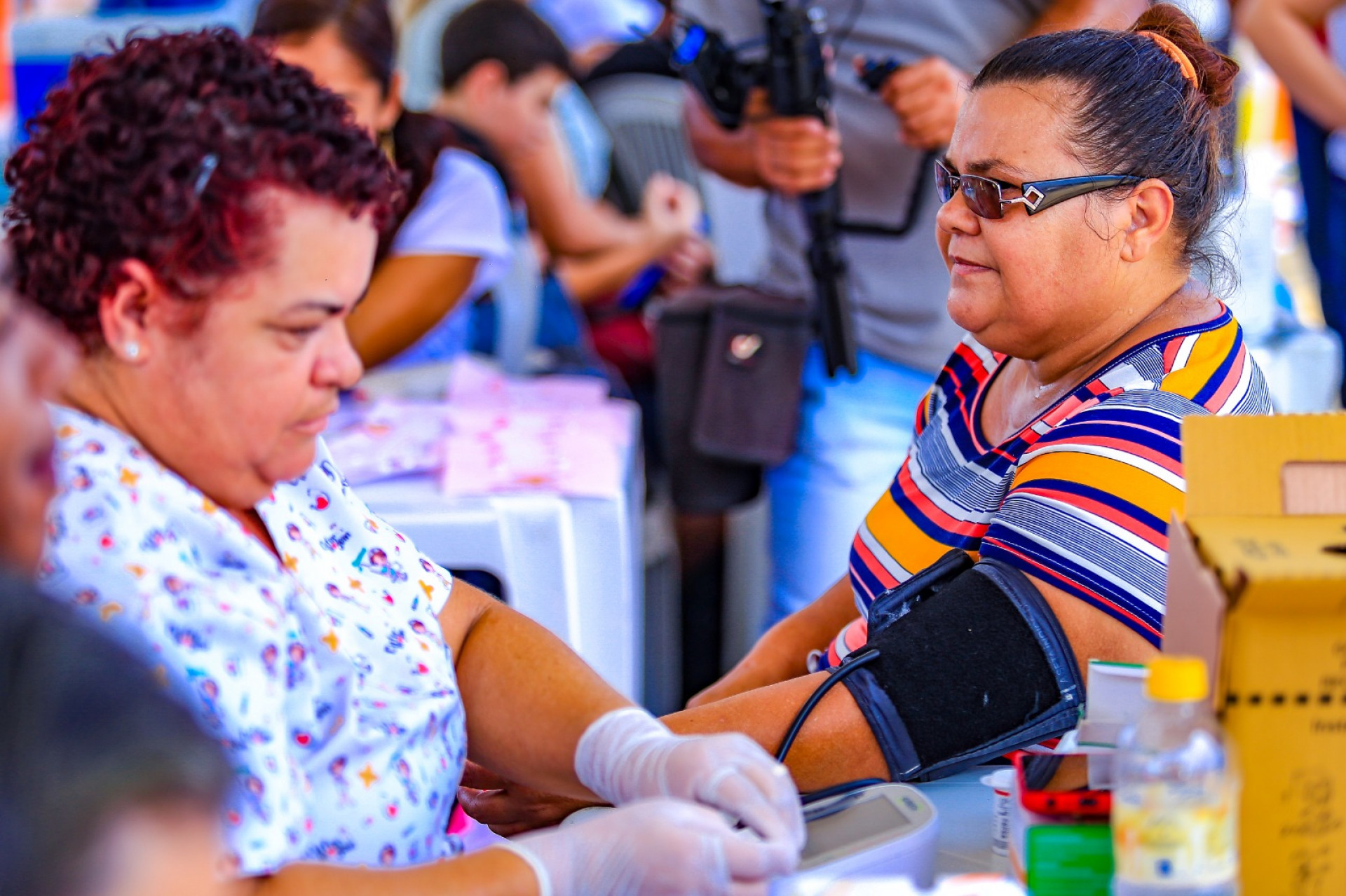 A moradora de Andrade Ara&uacute;jo colocou algumas pend&ecirc;ncias em dia - Rafael Barreto/PMBR