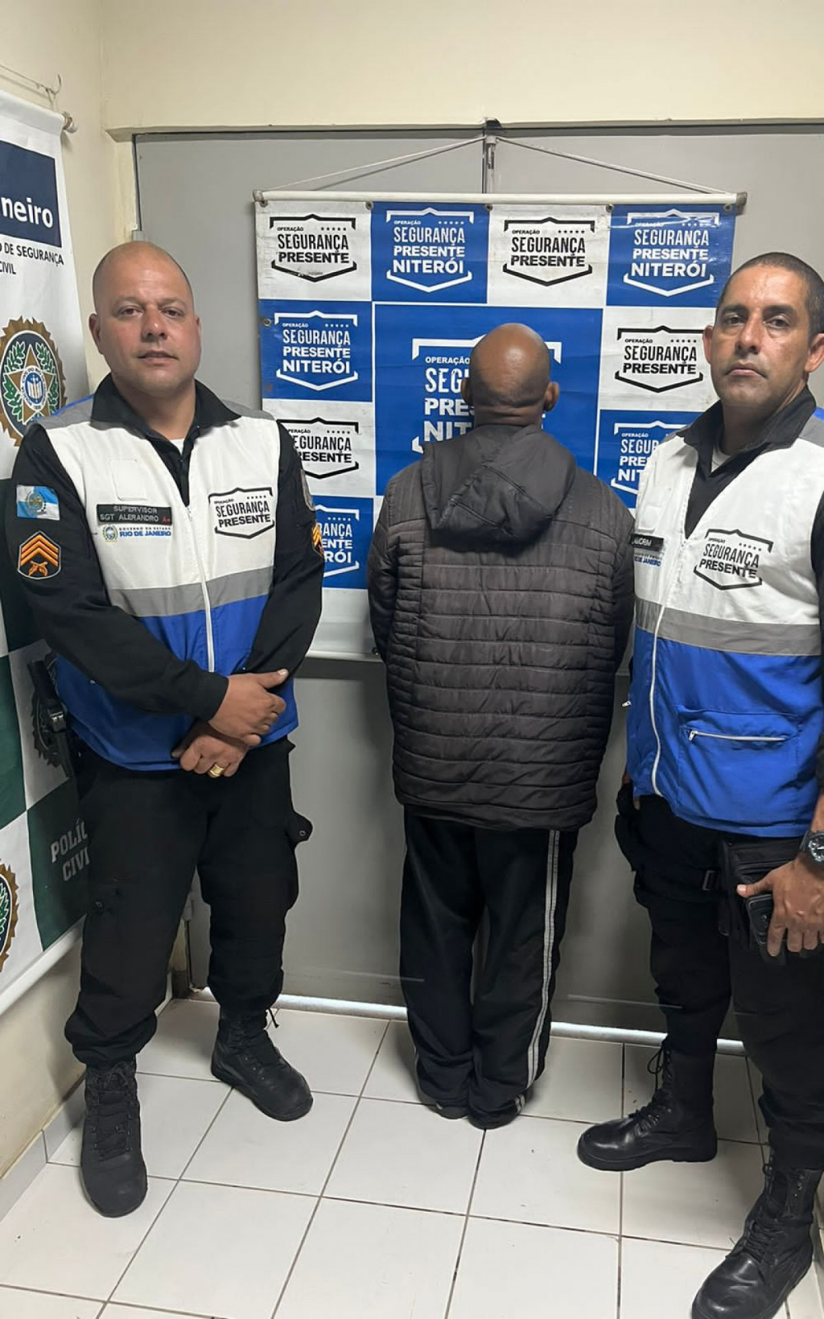 Policiais do Seguran&ccedil;a Presente prenderam o motociclista suspeito de assaltar mulheres - Divulga&ccedil;&atilde;o 