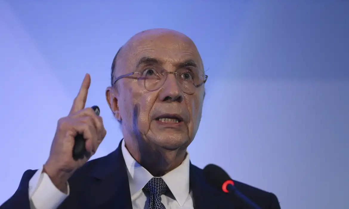 Meirelles: Empresas que ficaram fora das exceções terão de pagar mais impostos