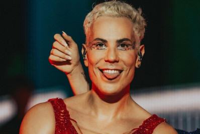 Christian Chávez, do RBD, desembarca em solo brasileiro e encanta fãs