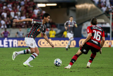 Torcidas de Flamengo e Fluminense esgotam ingressos e clássico terá Maracanã lotado