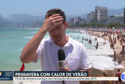 Repórter da TV Globo aparece de bermuda e chinelo durante entrada ao vivo