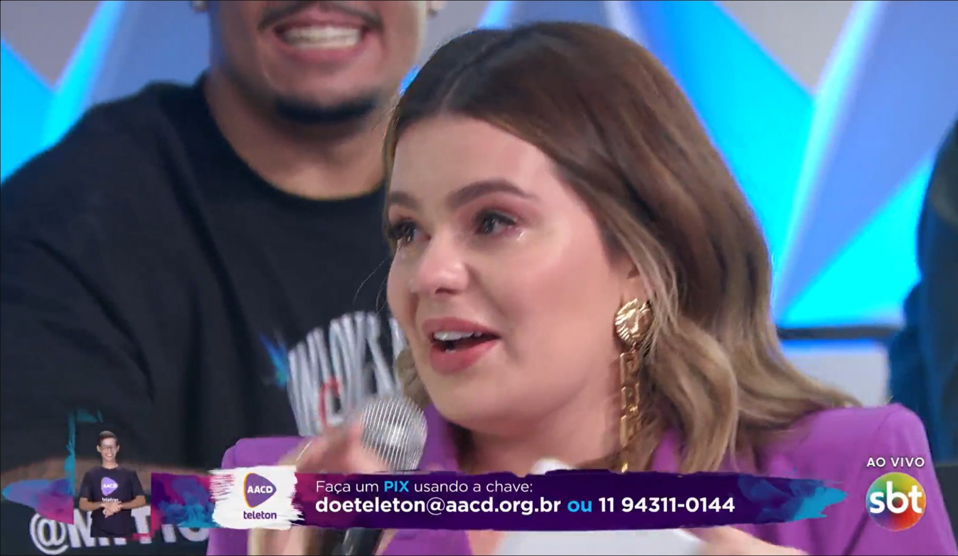 Viih Tube e Eliezer caem no choro ao falar da filha - Reprodução / SBT