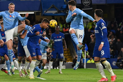 Manchester City e Chelsea empatam em jogo de oito gols e duas viradas