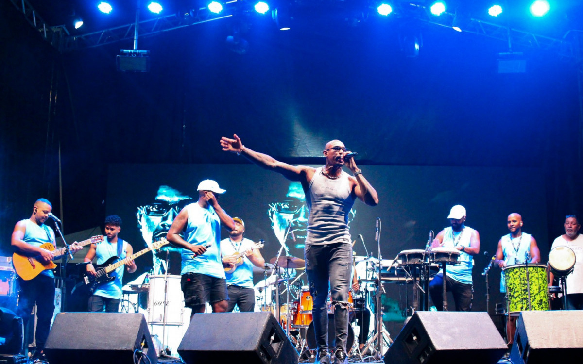 A Roda de Samba do Amarall colocou todo mundo para dançar durante o show em São Bernardo