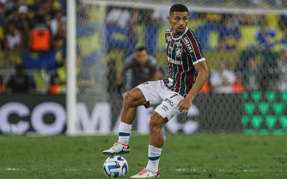 Fifa impõe restrições, e Fluminense terá mudanças no uniforme para o Mundial