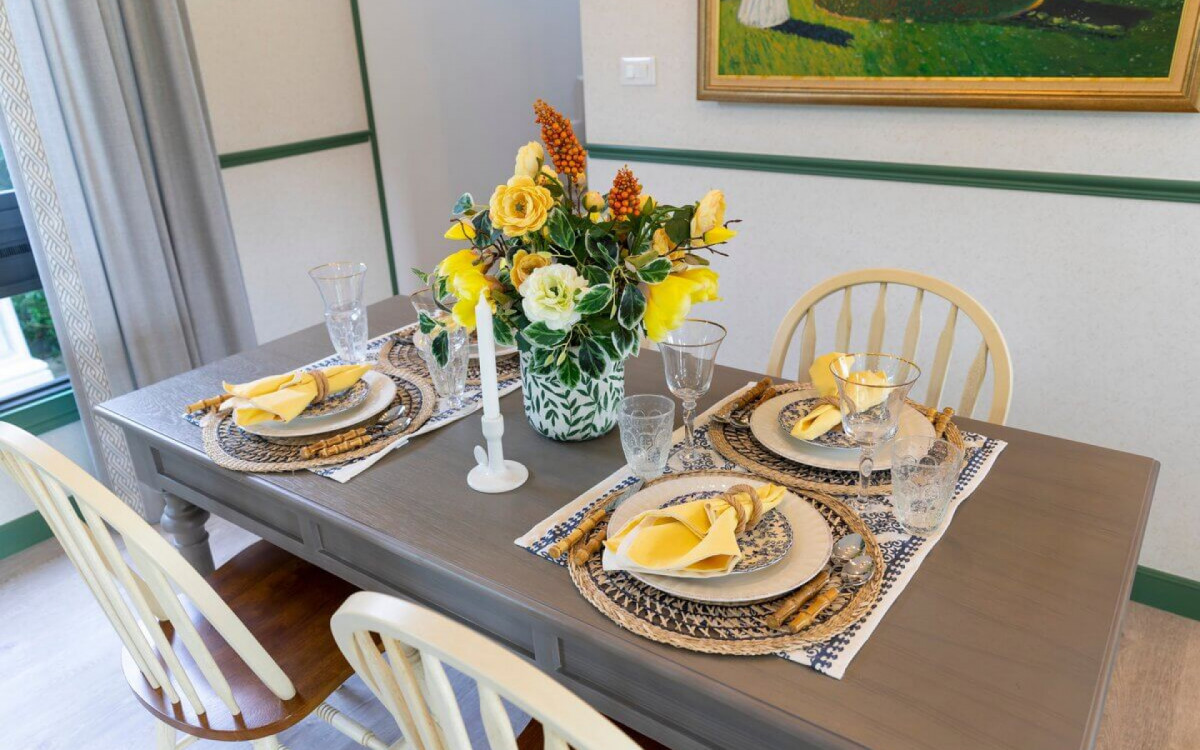Decorar a mesa de jantar ajuda a tornar os momentos em família inesquecíveis (Imagem: ben bryant | Shutterstock)