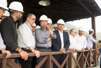 Ministro de Minas e Energia visita canteiro de obras de Angra 3