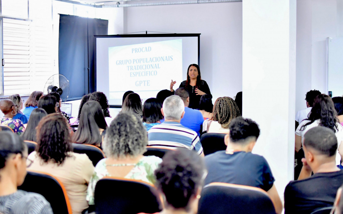 O seminário contou coma participação de equipes que atuam nos CRAS e nos CREAS